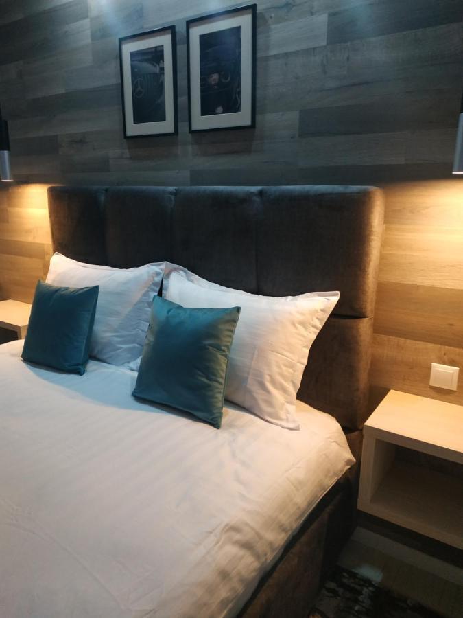Voyage Cubic Adults Only Lejlighed Sibiu Eksteriør billede