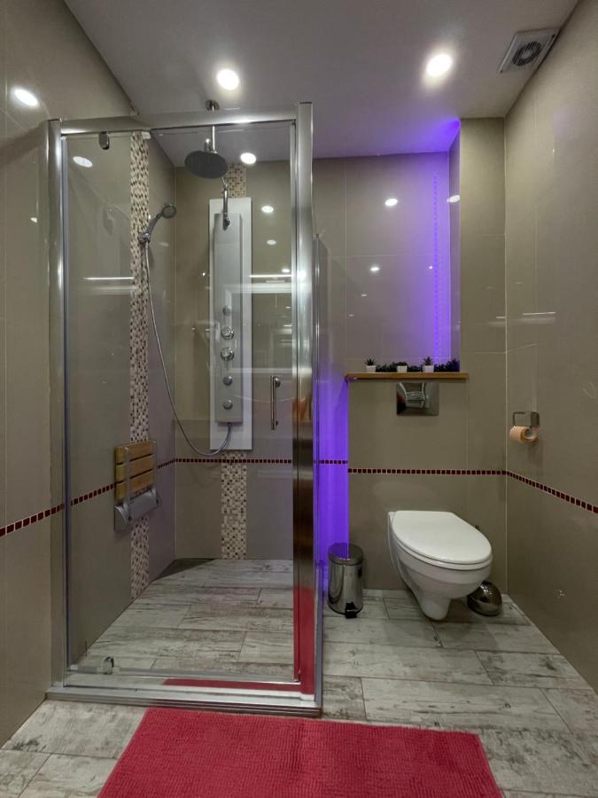 Voyage Cubic Adults Only Lejlighed Sibiu Eksteriør billede