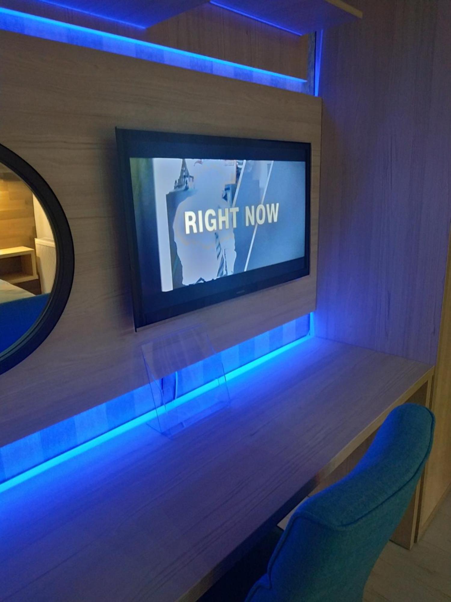 Voyage Cubic Adults Only Lejlighed Sibiu Eksteriør billede