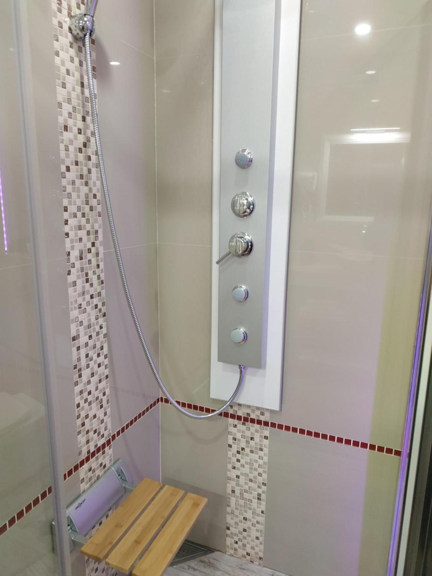 Voyage Cubic Adults Only Lejlighed Sibiu Eksteriør billede