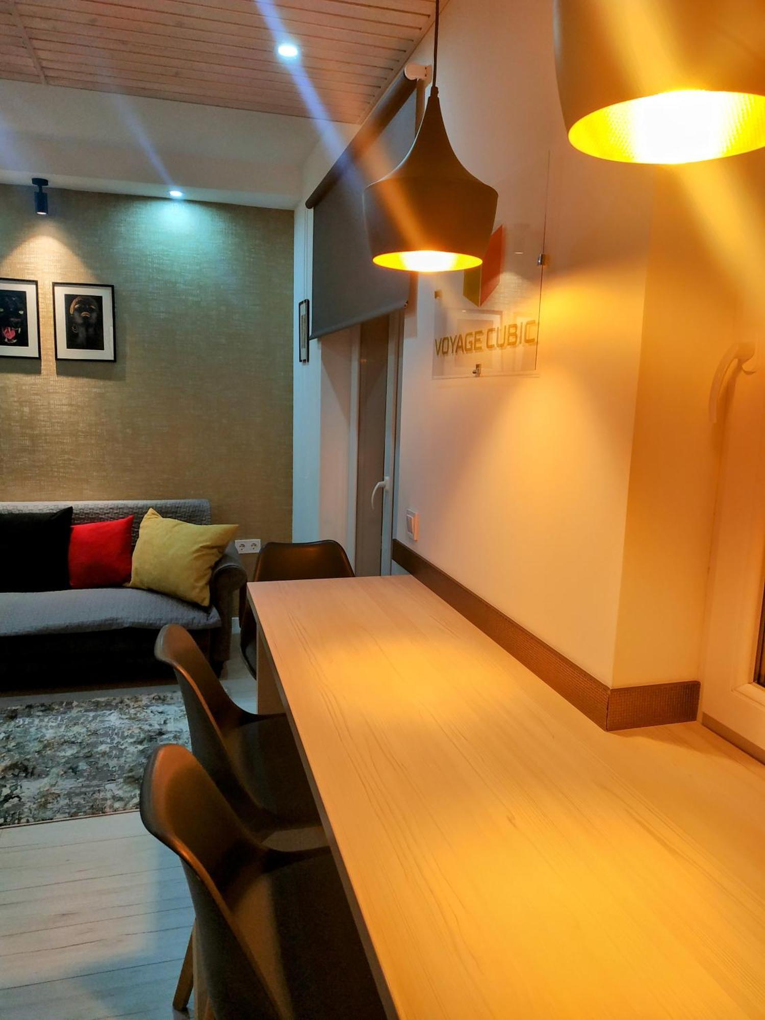 Voyage Cubic Adults Only Lejlighed Sibiu Eksteriør billede